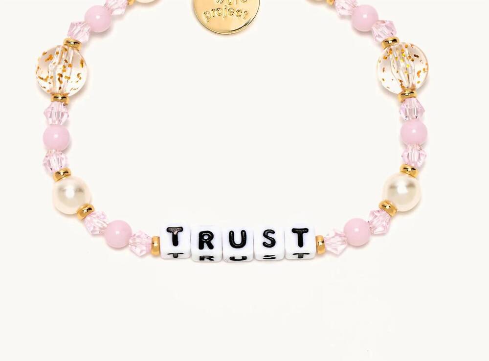 NEW LITTLE WORDS PROJECT trust bracelet in pink